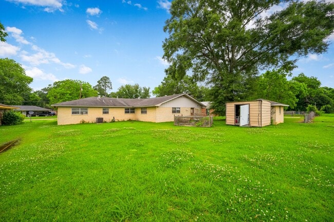 Photo - 5601 Jeff Davis Dr