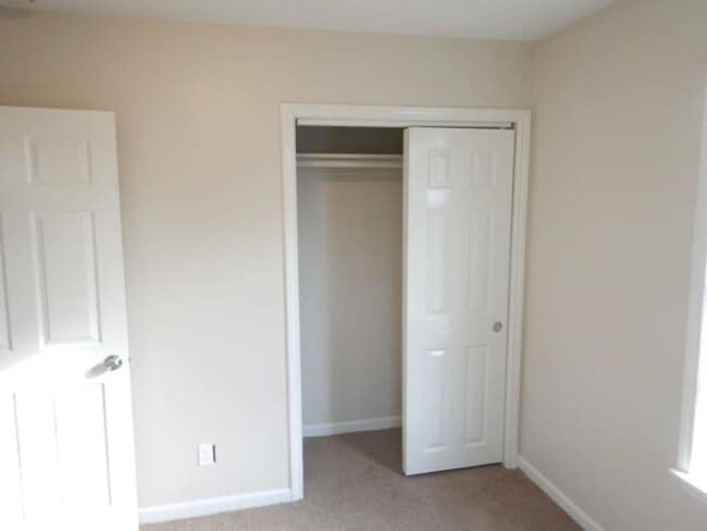 Building Photo - 4218 Buck St