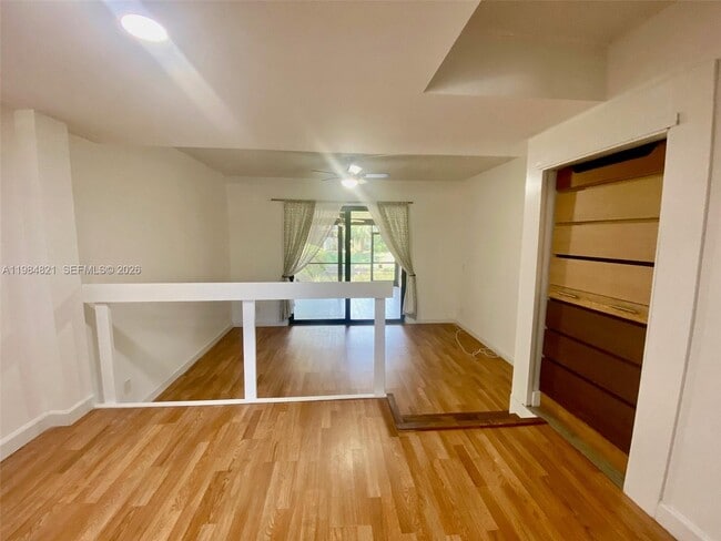 Photo - 8975 Palm Tree Ln