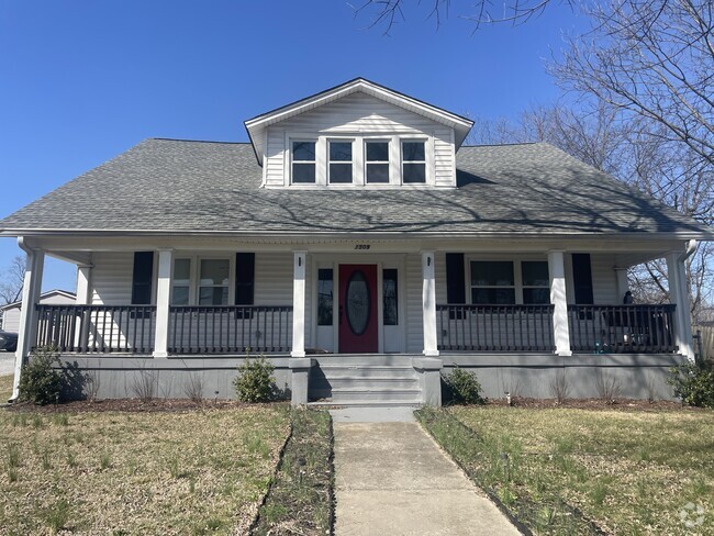 Building Photo - 1509 S Main St Rental