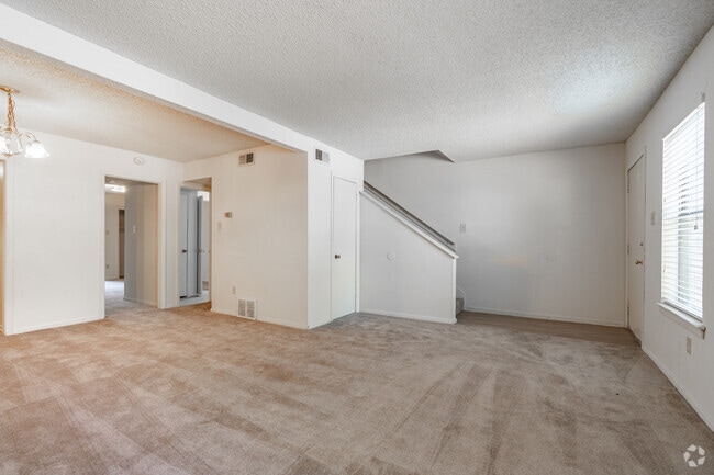 3BR, 2BA - 1336SF