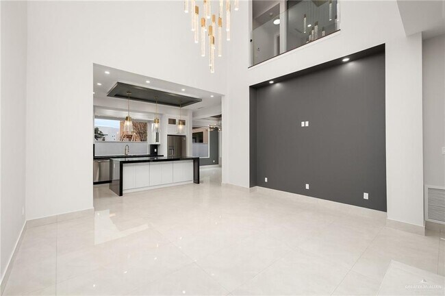 Photo - 21 S 42nd St