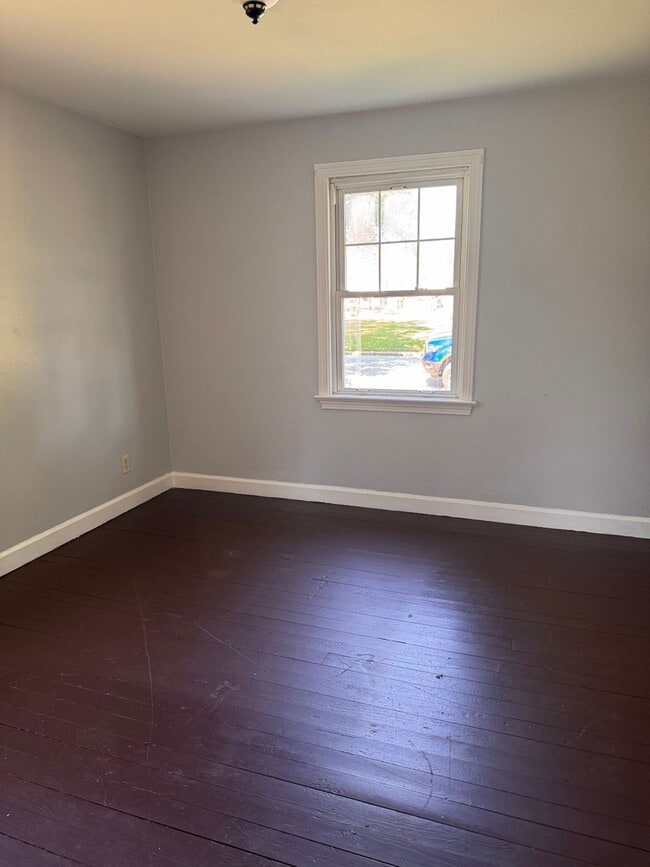 Photo - 372 Emerson Ave