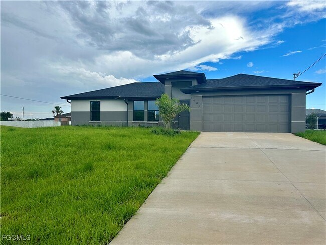 Photo - 2601 43rd St SW