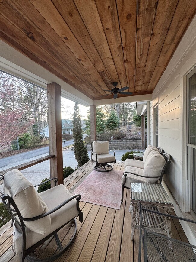Photo - 104 Hamby St