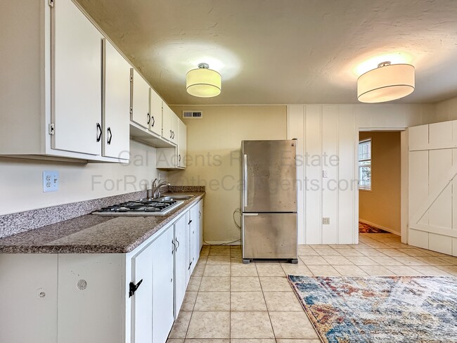 Photo - 244 Colgate Ave