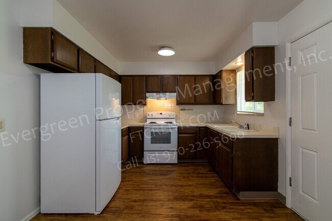 Photo - 2439 Clearview Ave