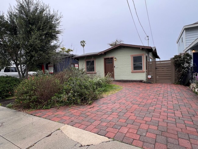 Quaint Point Fermin Bungalow for Lease | 2... - Quaint Point Fermin Bungalow for Lease | 2... Casa