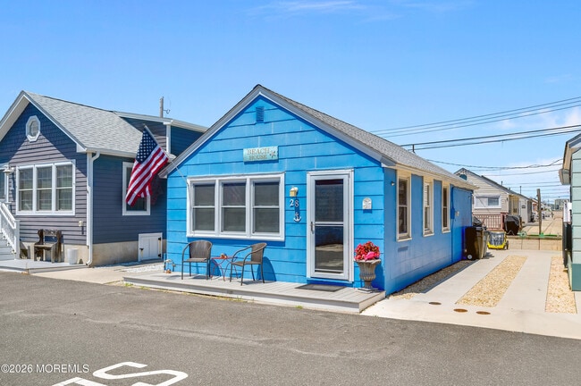 Photo - 28 11th Ln