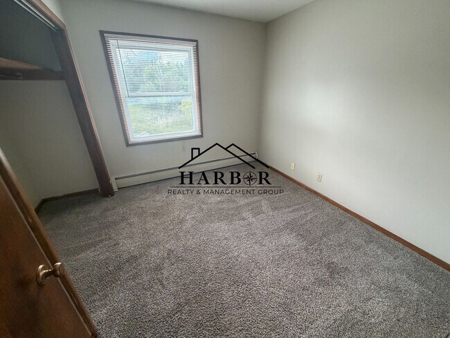 Photo - 204 11th Ave NW Unit 204 - 903
