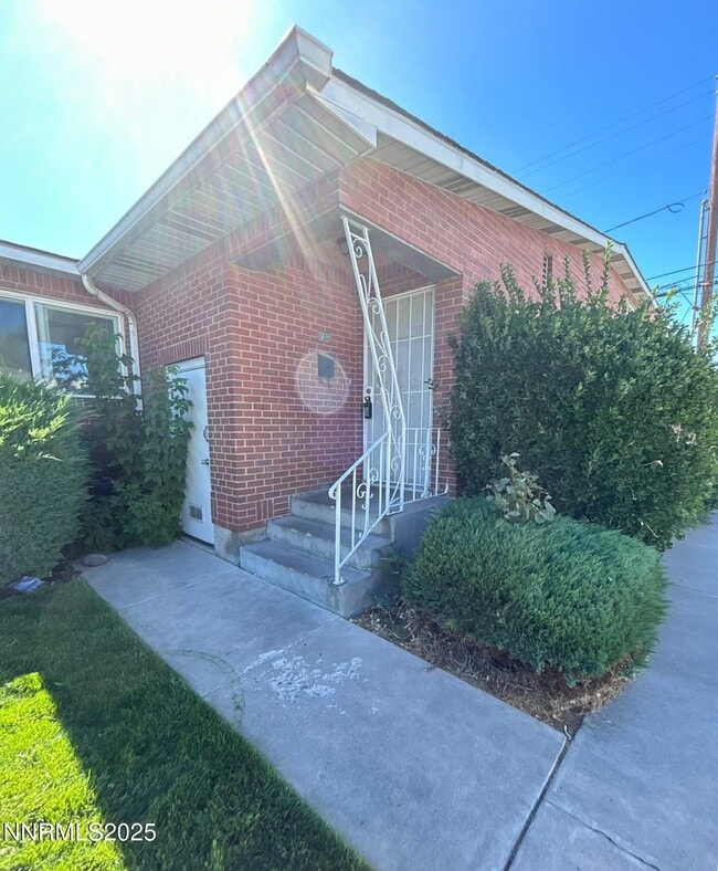 Building Photo - 236 18th St Rental