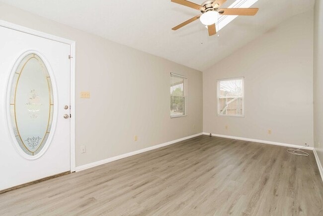 Photo - 2313 Rose Rd