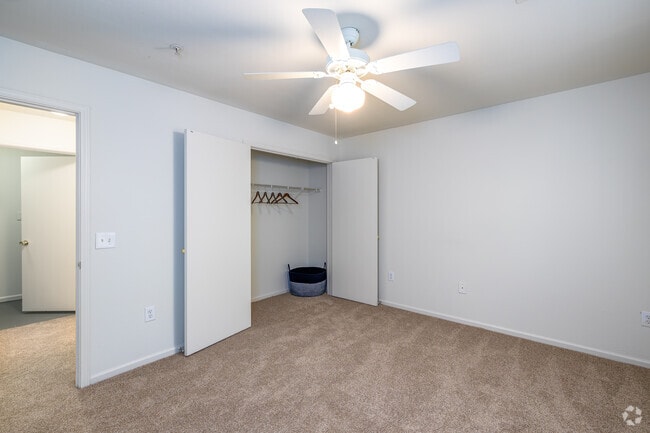 1BR, 1BA - 771SF - Bedroom