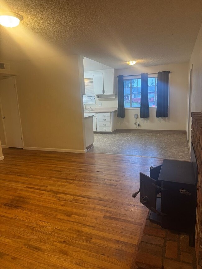 Photo - 3/1 With A Pool