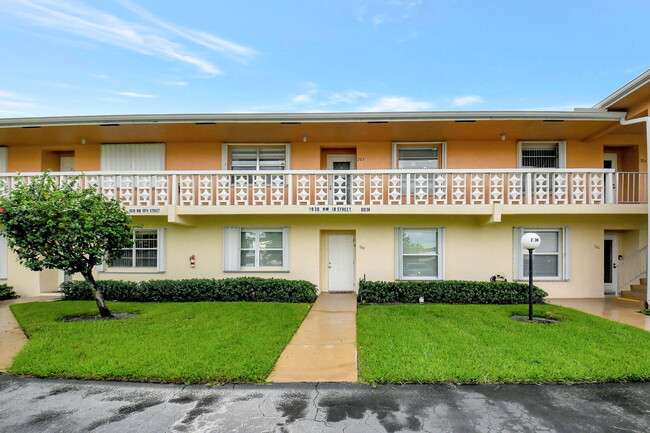 Photo - 1930 NW 18th St Condo Unit 203