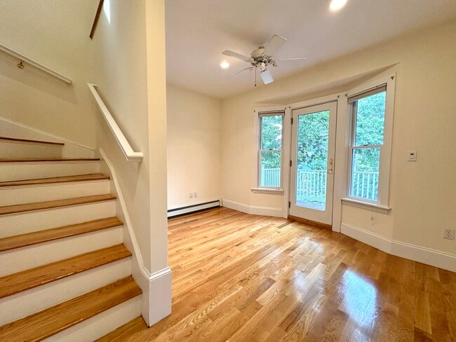 Photo - 10 Selkirk Rd Rental