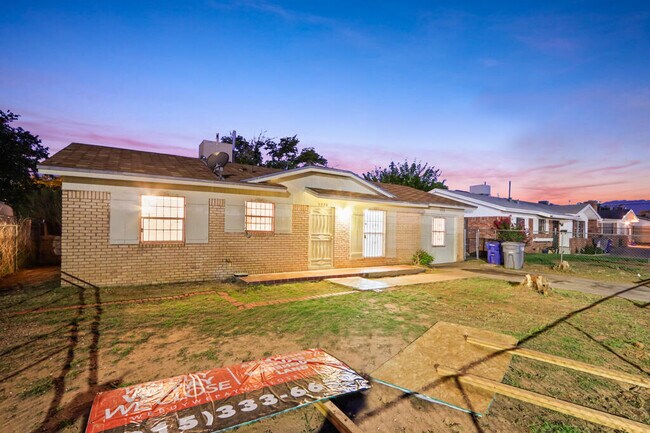 Photo - 5530 Fairbanks Dr