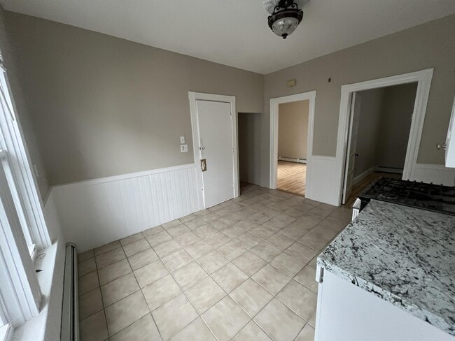 17 Grove St Unit 3