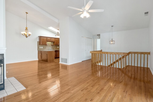 Photo - 450 Bridle Trail Unit 450