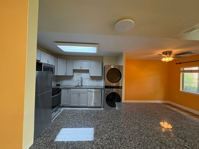 Photo - 18617 Walkers Choice Rd Unit #1