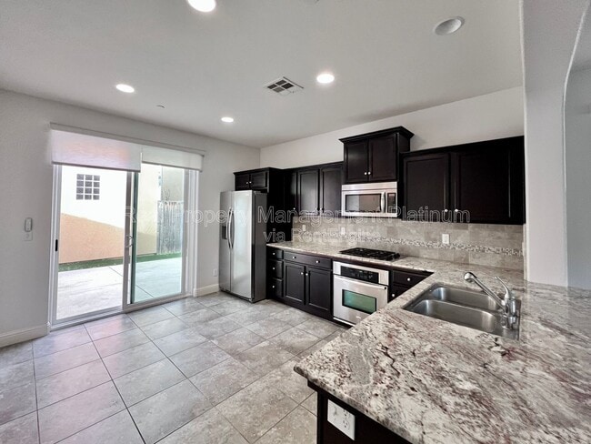 Photo - 3623 Etchings Way