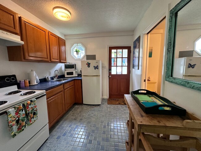 Photo - Exclusively Offered by Muse Realty, LLC