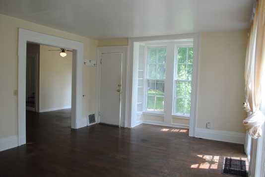 Photo - Spacious and Bright 3 Bedroom Townhouse
