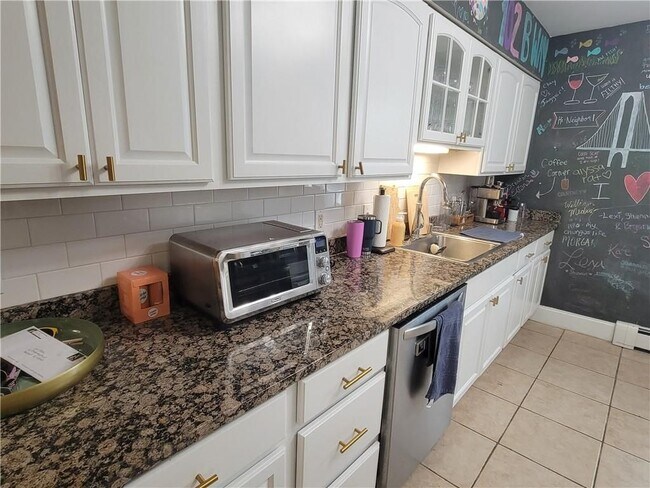 Photo - 102 Broadway, 1C