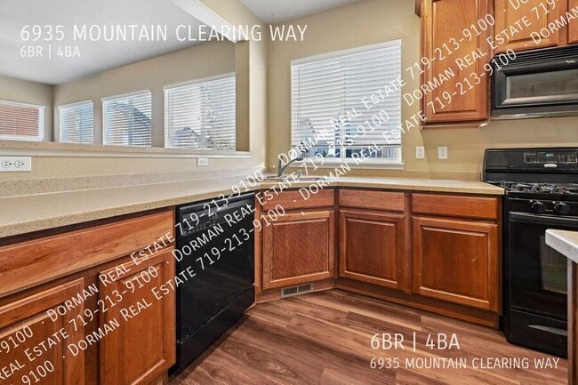 Photo - 6935 Mountain Clearing Way