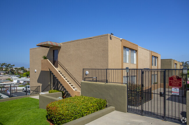 Building Photo - Woodland Hills Rental