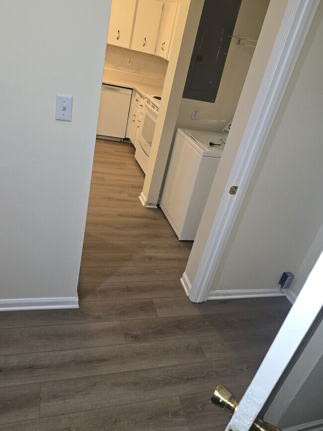 Photo - 2110 Kings Gate Cir