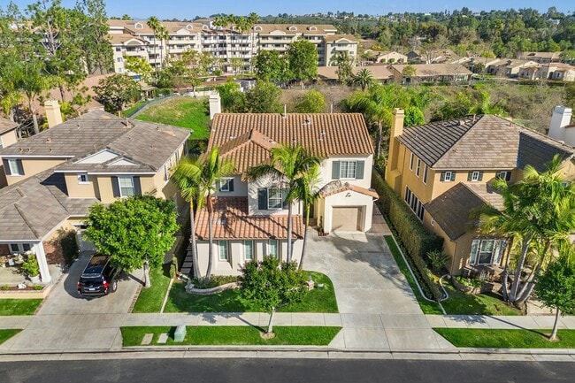 Photo - 2556 Pearblossom St