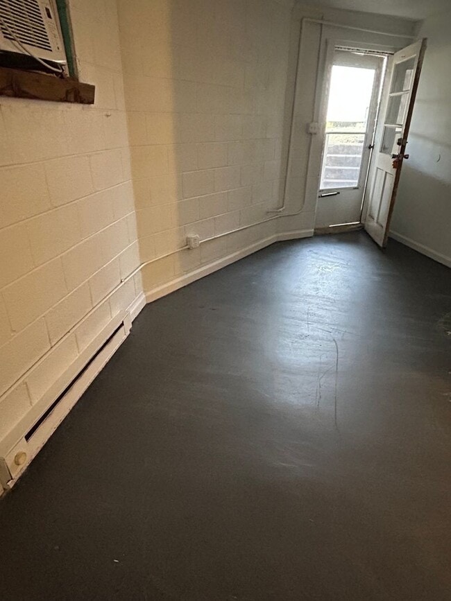 Photo - 2345 Cobbs St Unit B