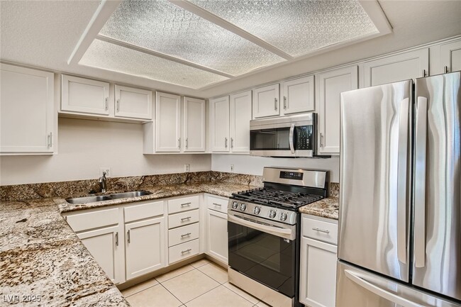 Building Photo - 7705 Wolf Creek Rd Rental