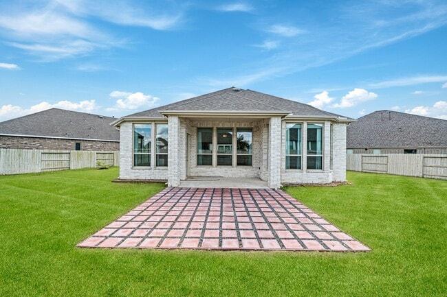 Building Photo - 2221 Forest Trace Ln