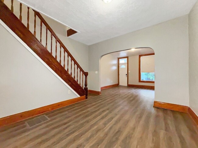 Photo - 3BR Baltimore Rowhome with Central Air & In-Unit Laundry