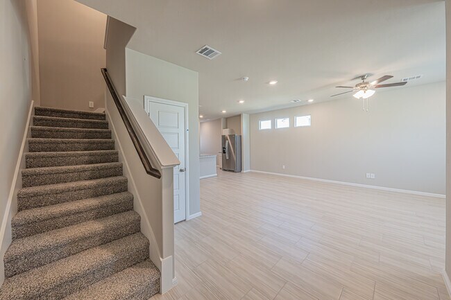 Photo - 3000 Pecan Farm Ln