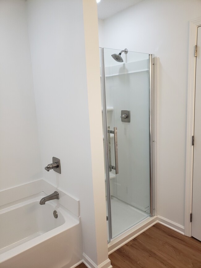 Photo - 145 Round Keep Ln