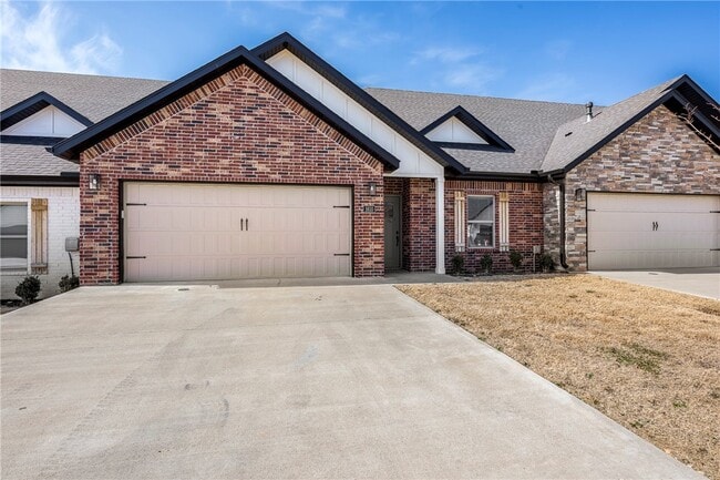 Photo - 1610 S 17th Pl