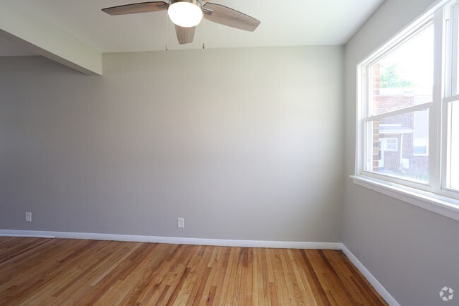 Dining Area - Delsan Court Townhomes