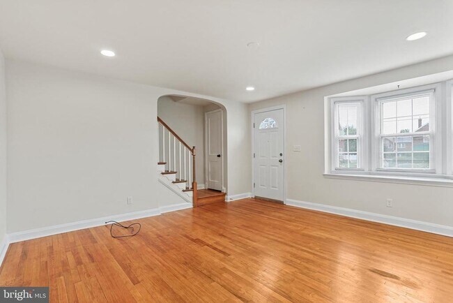 Photo - 324 Small Ct House