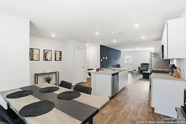 Photo - Room in House on Navidad Pike