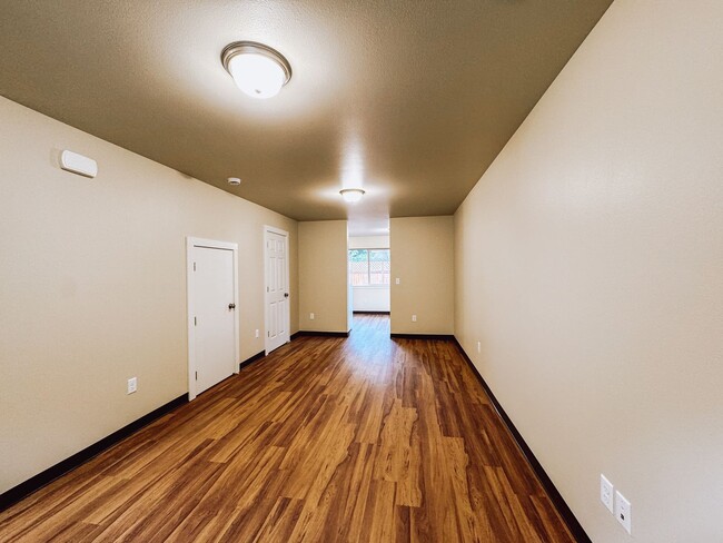 Photo - 1106-1108 A St Unit 1106