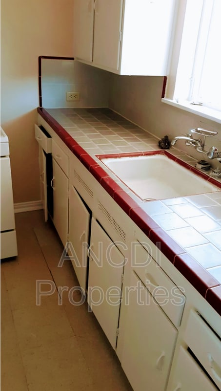 Photo - 703 Spring St