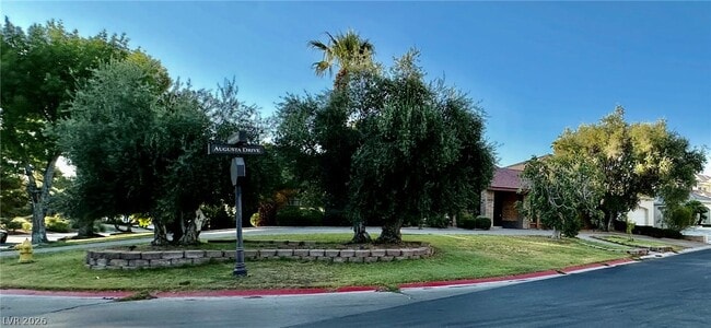 2840 Augusta Dr