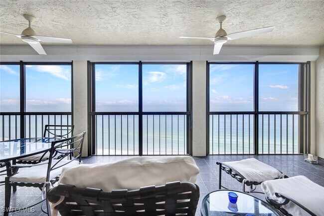 Building Photo - 8171 Bay Colony Dr Unit 1502 Rental