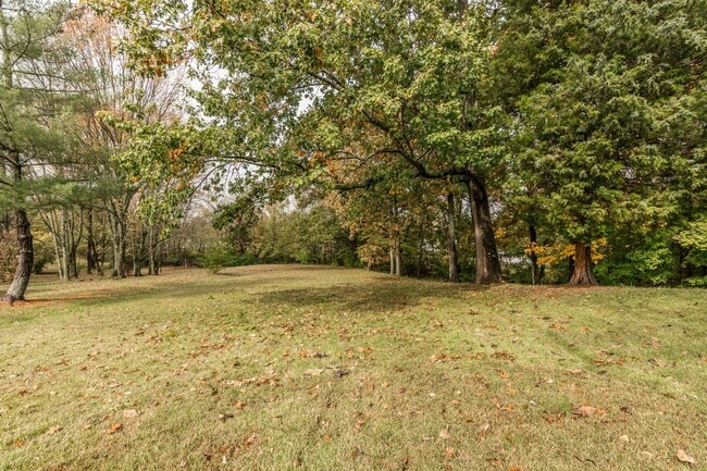 Photo - 3 Bedroom, 3 Bath Home, over 1/2 Acre Lot in Hermitage