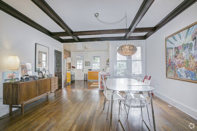 Building Photo - 1828 Kilbourne Pl NW Rental