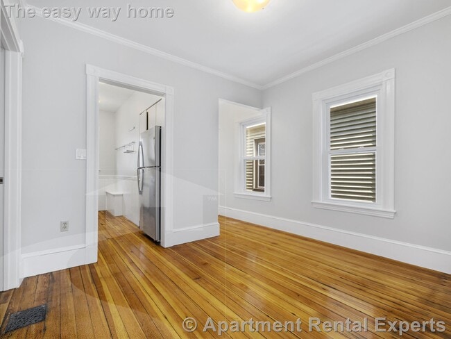 Photo - 59 Hawthorne St Unit #1