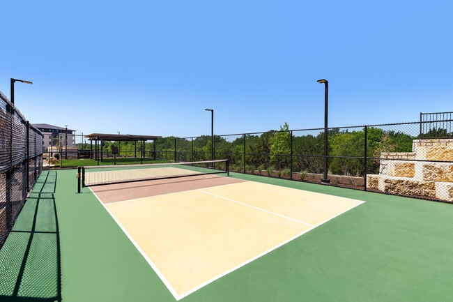 Cadena at the Falls apartments — community photo